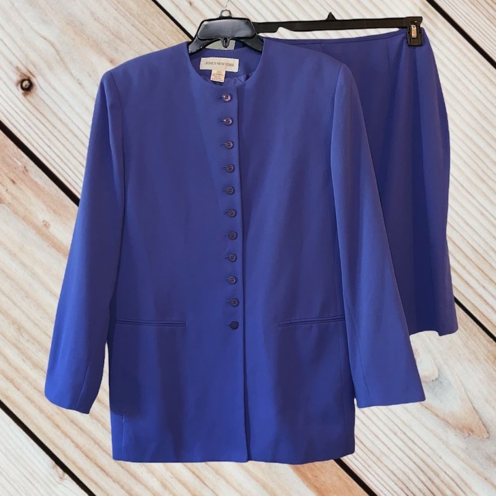 Jones New York Skirt Suite